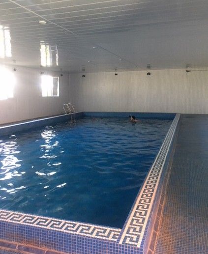 Закрытый бассейн